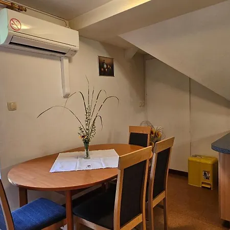 Apartment Pri Bostjanovcu Gorenja Vas (Gorenja Vas-Poljane)