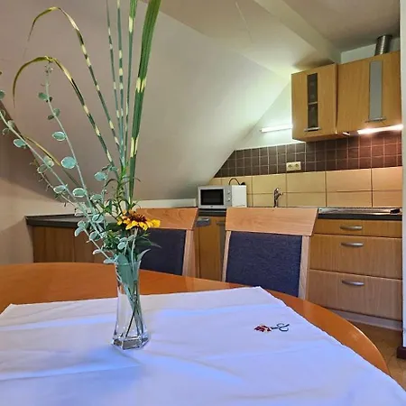 Pri Bostjanovcu * Gorenja Vas (Gorenja Vas-Poljane)