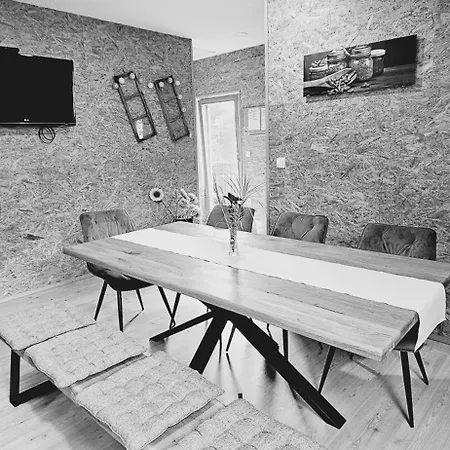 Pri Bostjanovcu Apartment *