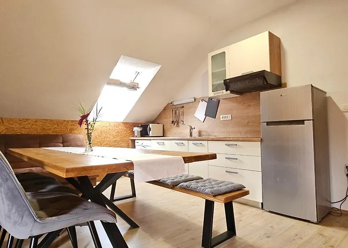 Pri Bostjanovcu Apartma Gorenja Vas (Gorenja Vas-Poljane)